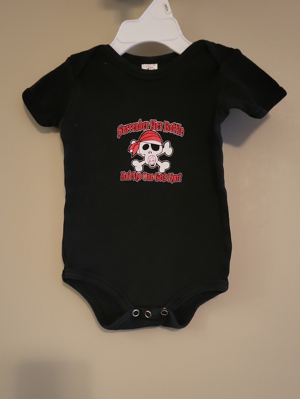 Black pirate skull graphic onesie/bodysuit